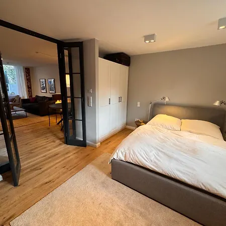 Neue 2 Im Gruenen Mit Terrasse Und Platz Apartmán Kleinmachnow